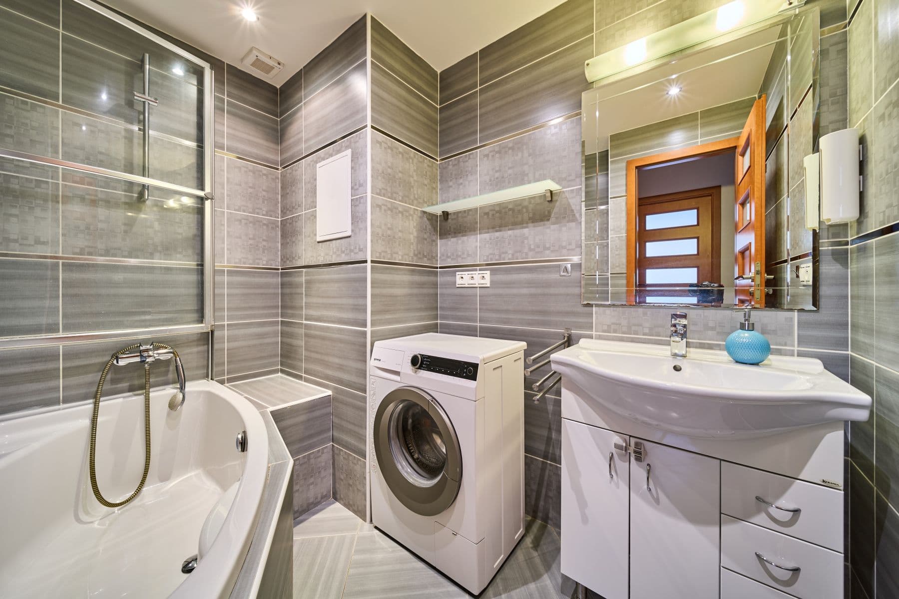 Pronájem bytu 3+kk 67 m², Rimavské Soboty, Kolín, Středočeský kraj Pronájem bytu 3+kk 67 m², Rimavské Soboty, Kolín, Středočeský kraj