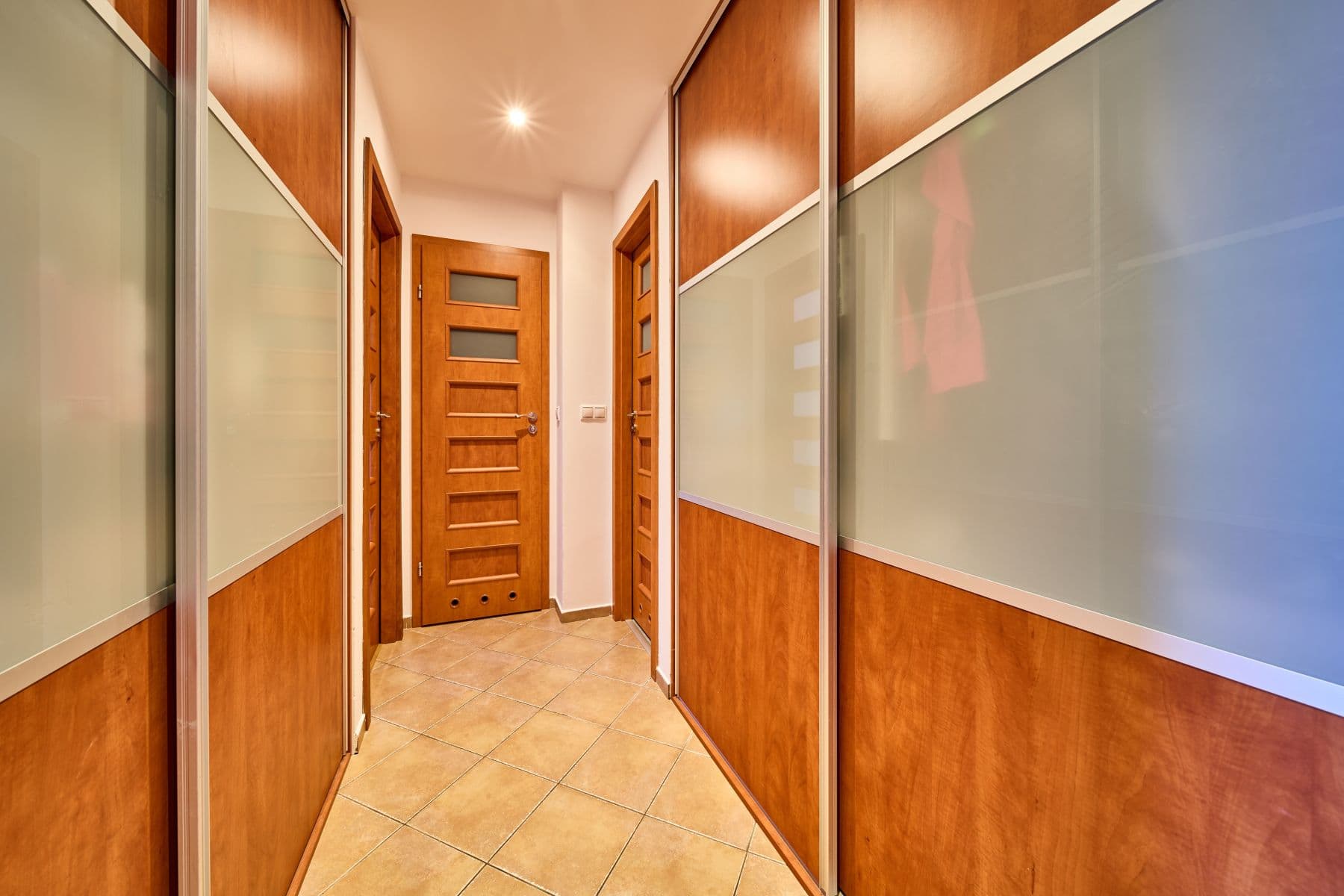 Pronájem bytu 3+kk 67 m², Rimavské Soboty, Kolín, Středočeský kraj Pronájem bytu 3+kk 67 m², Rimavské Soboty, Kolín, Středočeský kraj