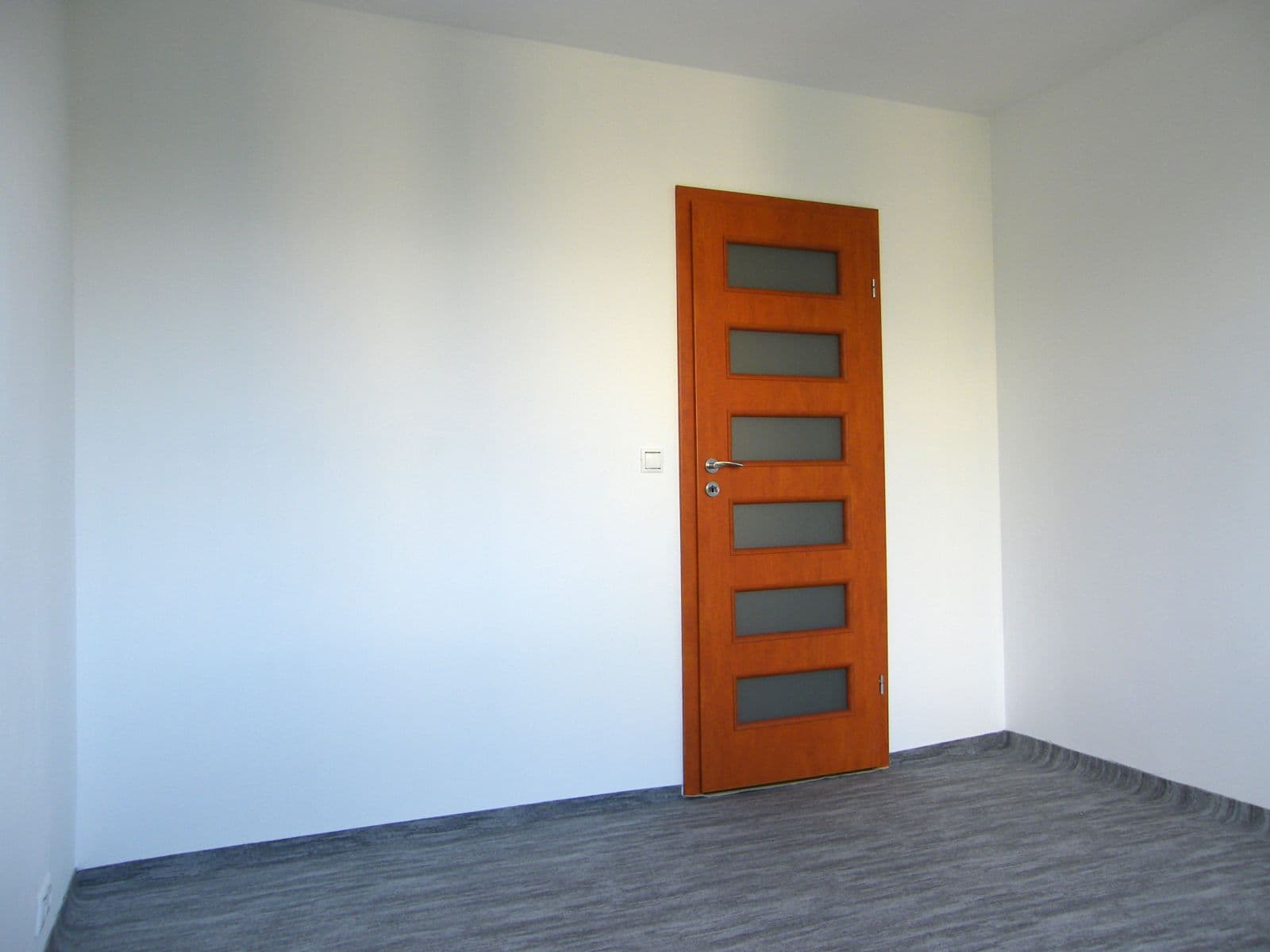 Pronájem bytu 3+kk 67 m², Rimavské Soboty, Kolín, Středočeský kraj Pronájem bytu 3+kk 67 m², Rimavské Soboty, Kolín, Středočeský kraj