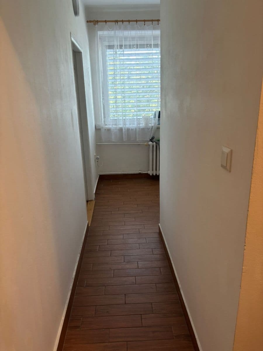 Pronájem bytu 2+1 56 m², Pospíšilova, Hradec Králové, Královéhradecký kraj Pronájem bytu 2+1 56 m², Pospíšilova, Hradec Králové, Královéhradecký kraj