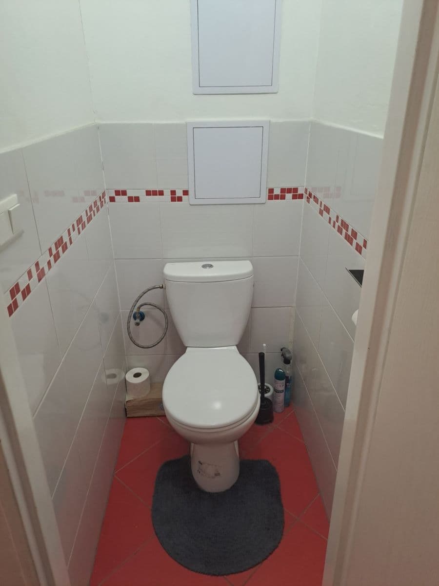 Pronájem bytu 2+1 56 m², Pospíšilova, Hradec Králové, Královéhradecký kraj Pronájem bytu 2+1 56 m², Pospíšilova, Hradec Králové, Královéhradecký kraj