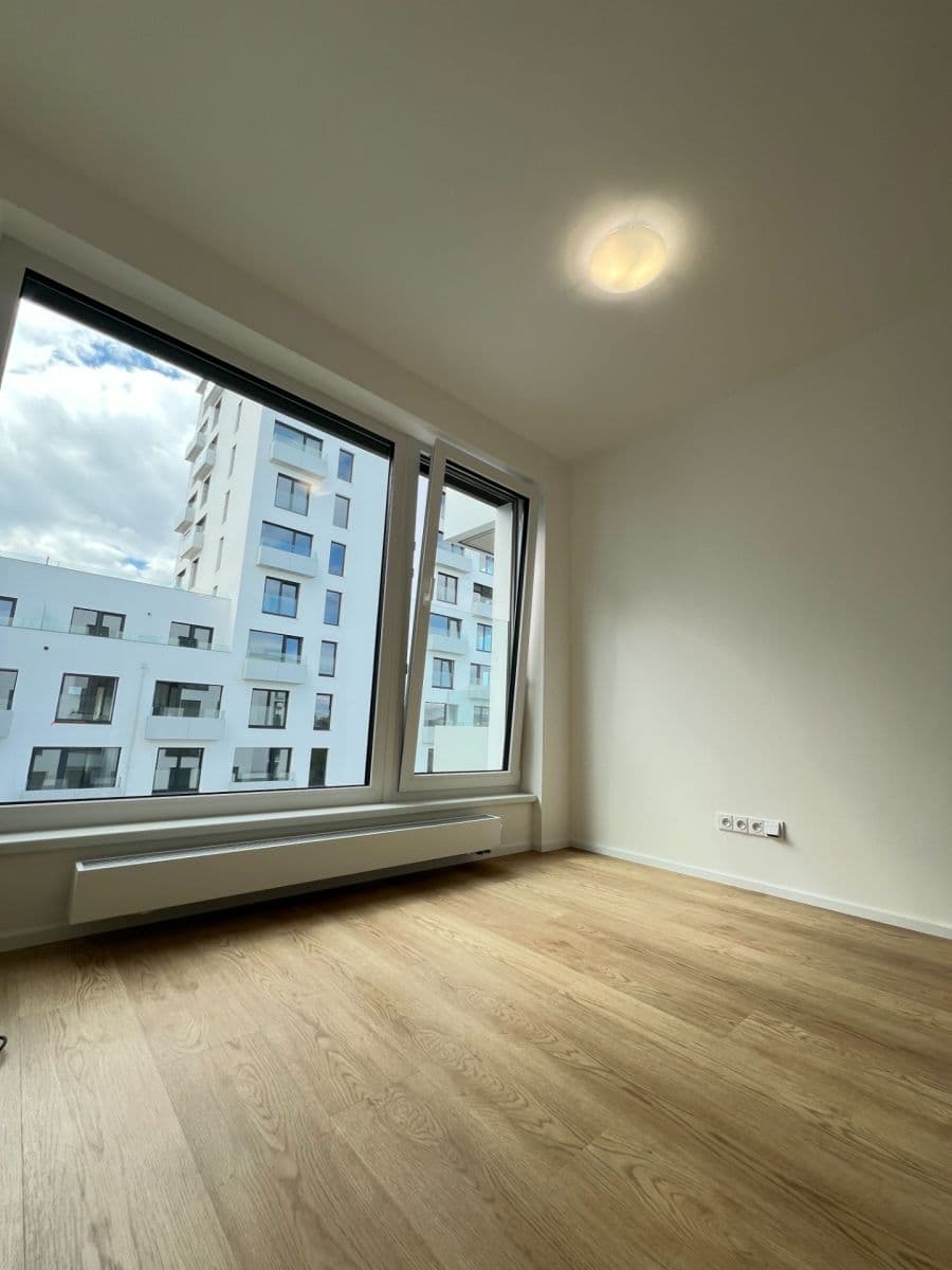 Pronájem bytu 1+kk 29 m², třída Generála Píky, Brno, Jihomoravský kraj Pronájem bytu 1+kk 29 m², třída Generála Píky, Brno, Jihomoravský kraj
