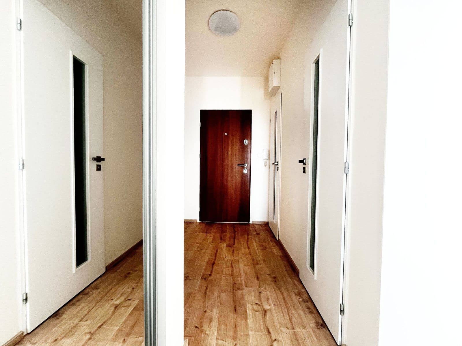 Pronájem bytu 2+kk 41 m², Ciolkovského, Praha, Praha Pronájem bytu 2+kk 41 m², Ciolkovského, Praha, Praha