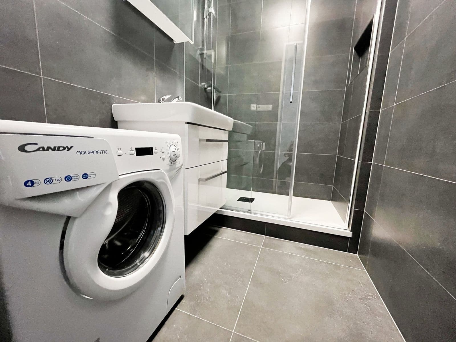 Pronájem bytu 2+kk 41 m², Ciolkovského, Praha, Praha Pronájem bytu 2+kk 41 m², Ciolkovského, Praha, Praha