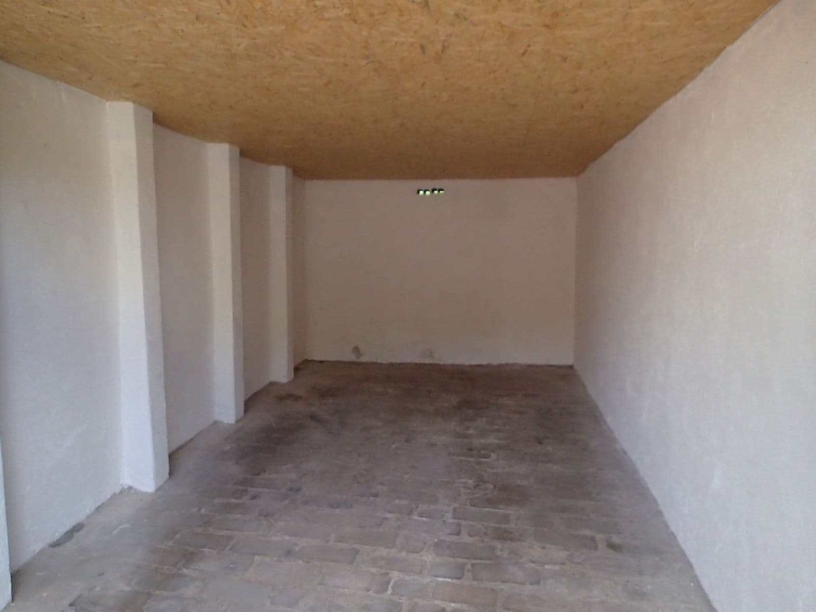 Pronájem garáže 19 m², U Seřadiště, Praha, Praha Pronájem garáže 19 m², U Seřadiště, Praha, Praha