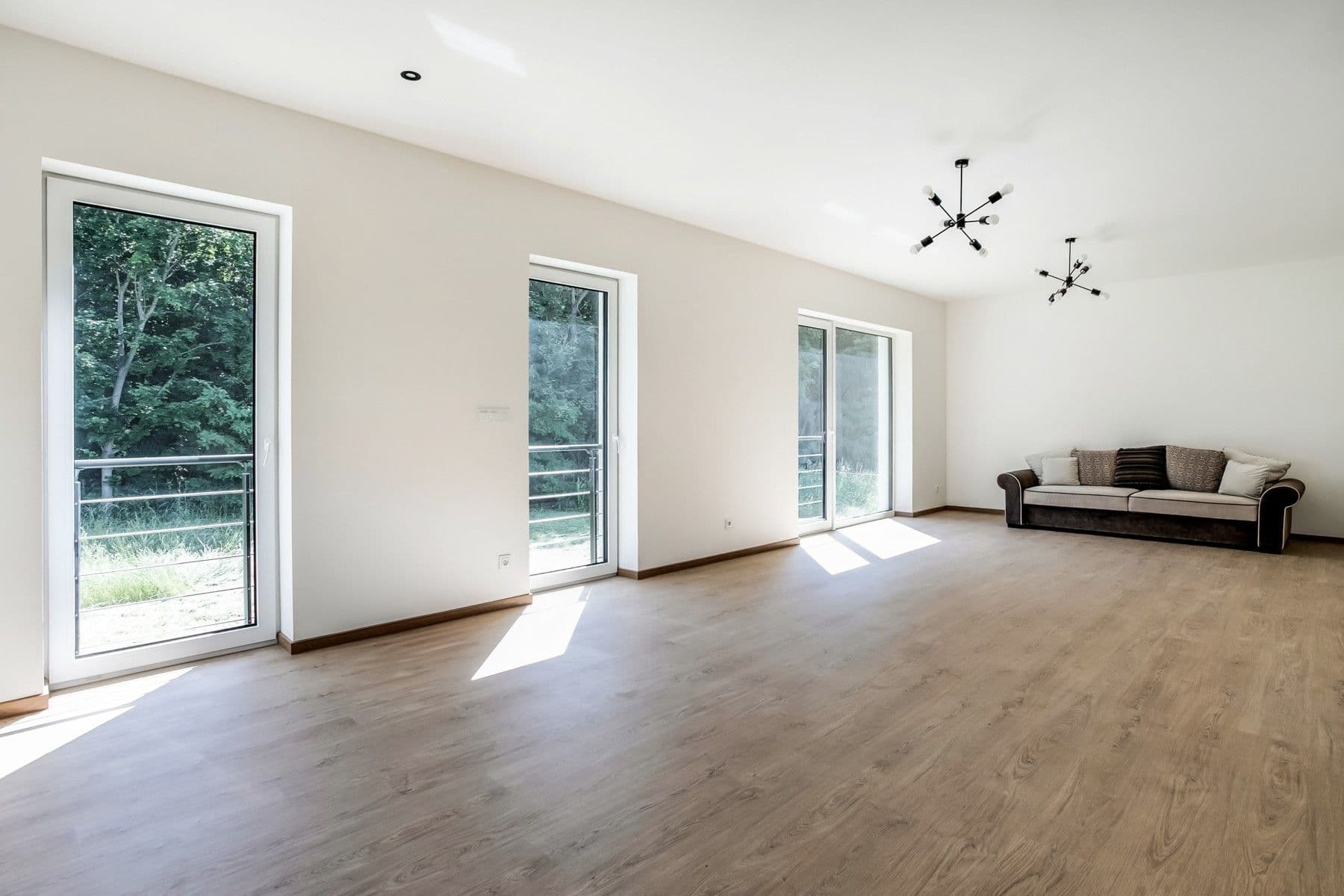 Prodej domu 159 m², pozemek 879 m², U Lesíka, Nová Ves, Středočeský kraj Prodej domu 159 m², pozemek 879 m², U Lesíka, Nová Ves, Středočeský kraj