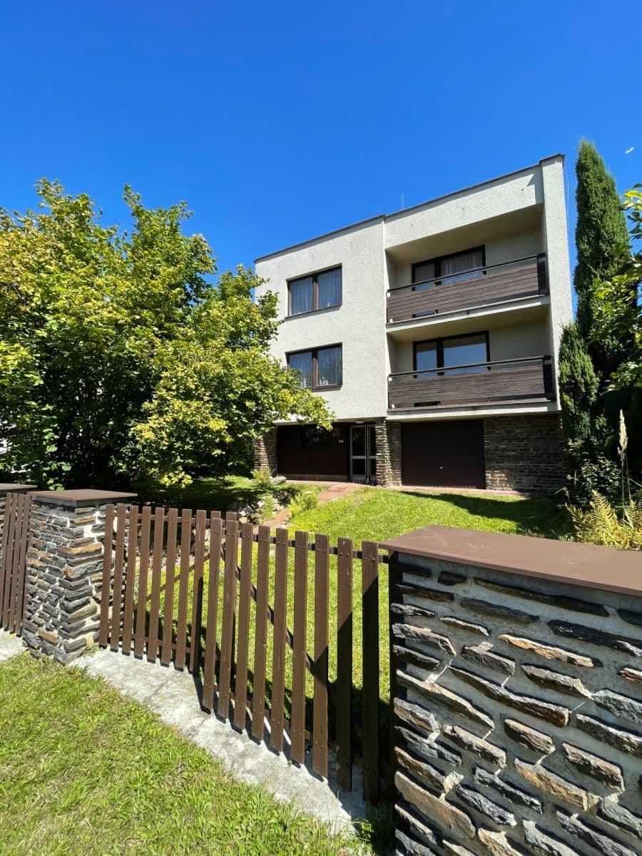 Pronájem domu 260 m², pozemek 132 m², Jabloňová, Rudolfov, Jihočeský kraj Pronájem domu 260 m², pozemek 132 m², Jabloňová, Rudolfov, Jihočeský kraj