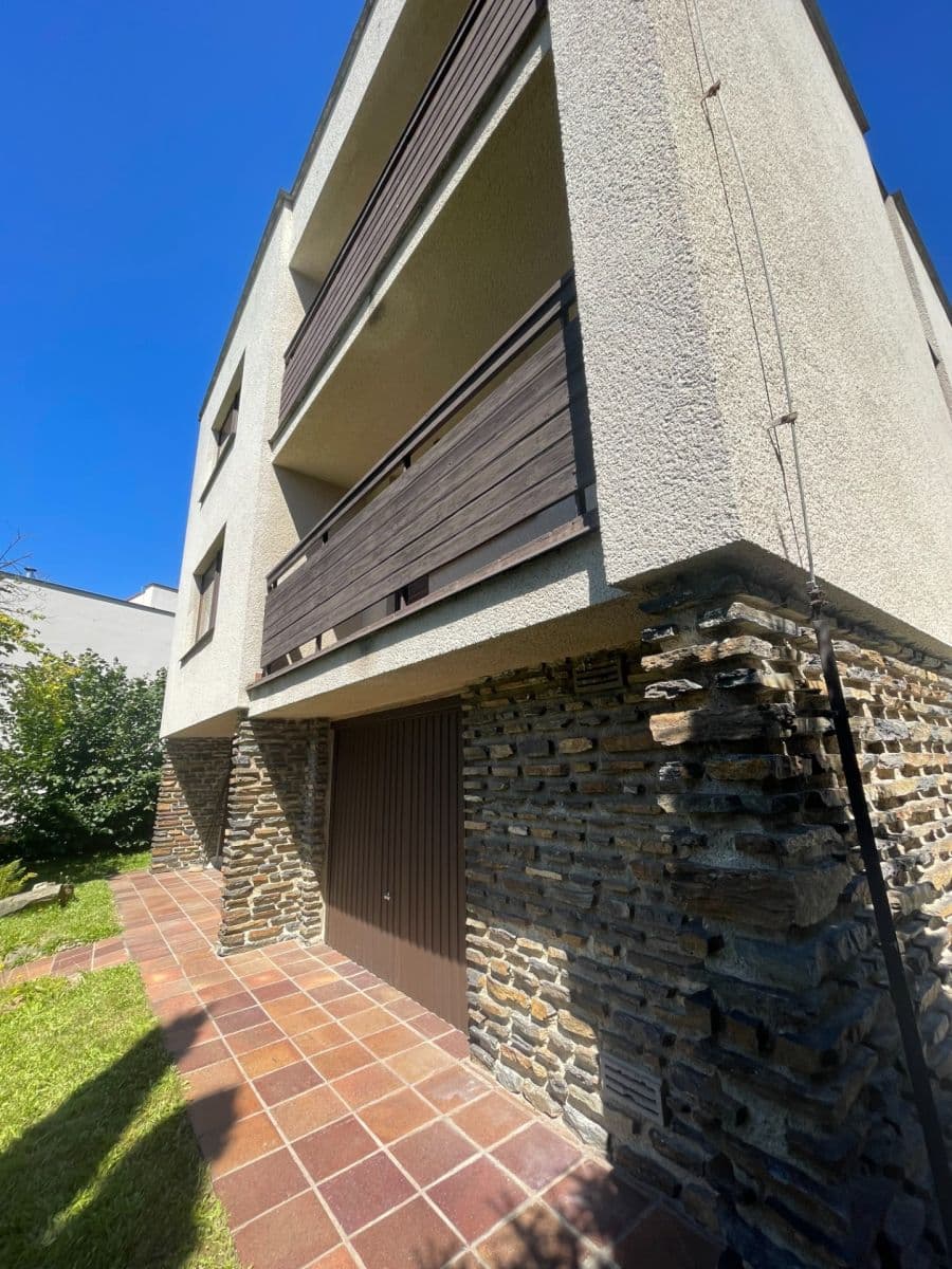 Pronájem domu 260 m², pozemek 132 m², Jabloňová, Rudolfov, Jihočeský kraj Pronájem domu 260 m², pozemek 132 m², Jabloňová, Rudolfov, Jihočeský kraj