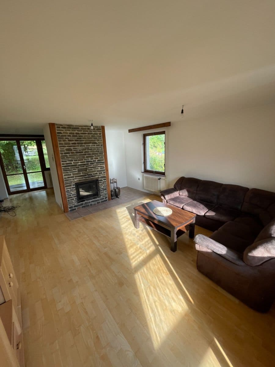 Pronájem domu 260 m², pozemek 132 m², Jabloňová, Rudolfov, Jihočeský kraj Pronájem domu 260 m², pozemek 132 m², Jabloňová, Rudolfov, Jihočeský kraj