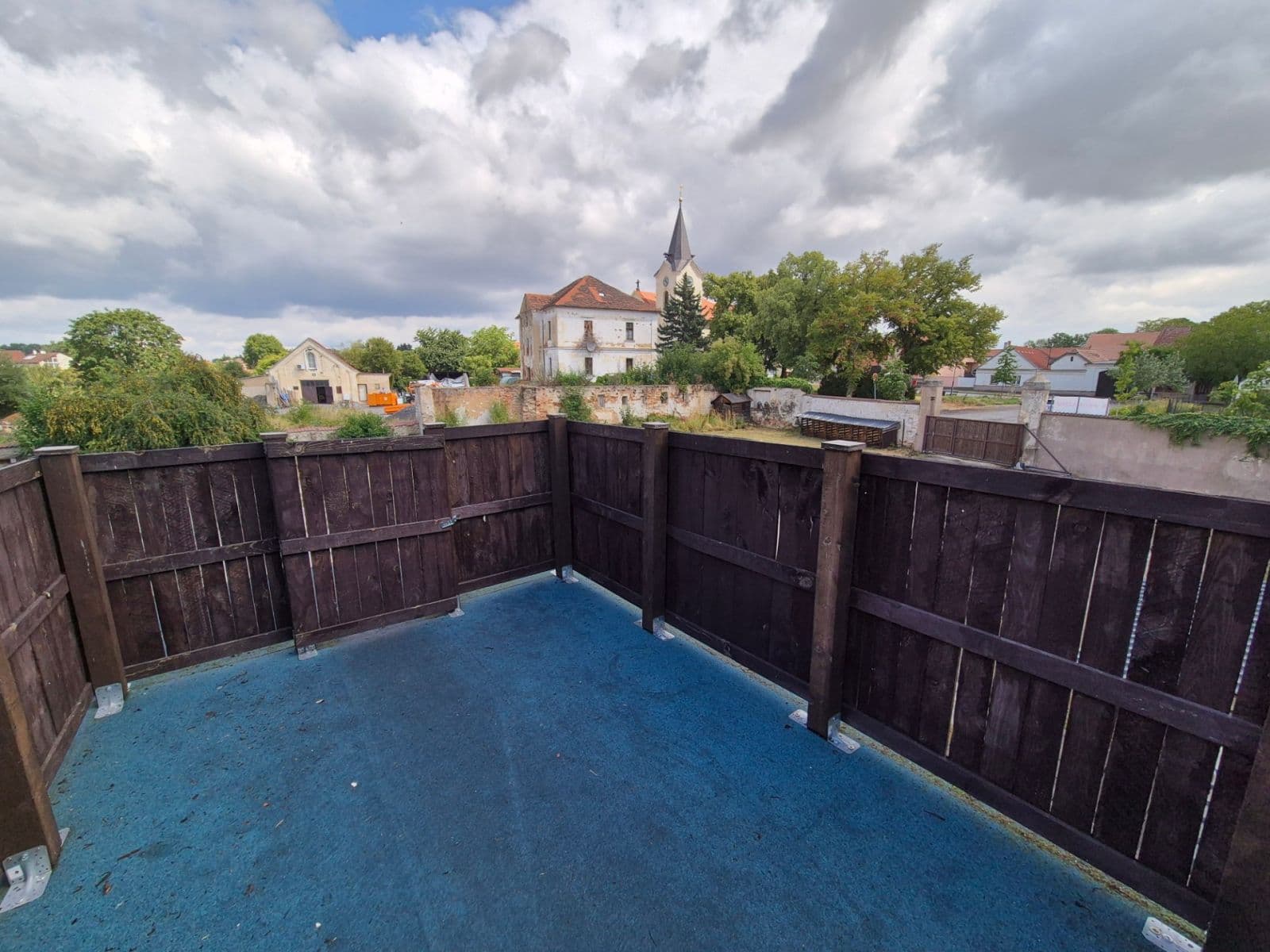 Pronájem domu 510 m², pozemek 1.000 m², Náves sv. Petra a Pavla, Zlatníky-Hodkovice, Středočeský kraj Pronájem domu 510 m², pozemek 1.000 m², Náves sv. Petra a Pavla, Zlatníky-Hodkovice, Středočeský kraj