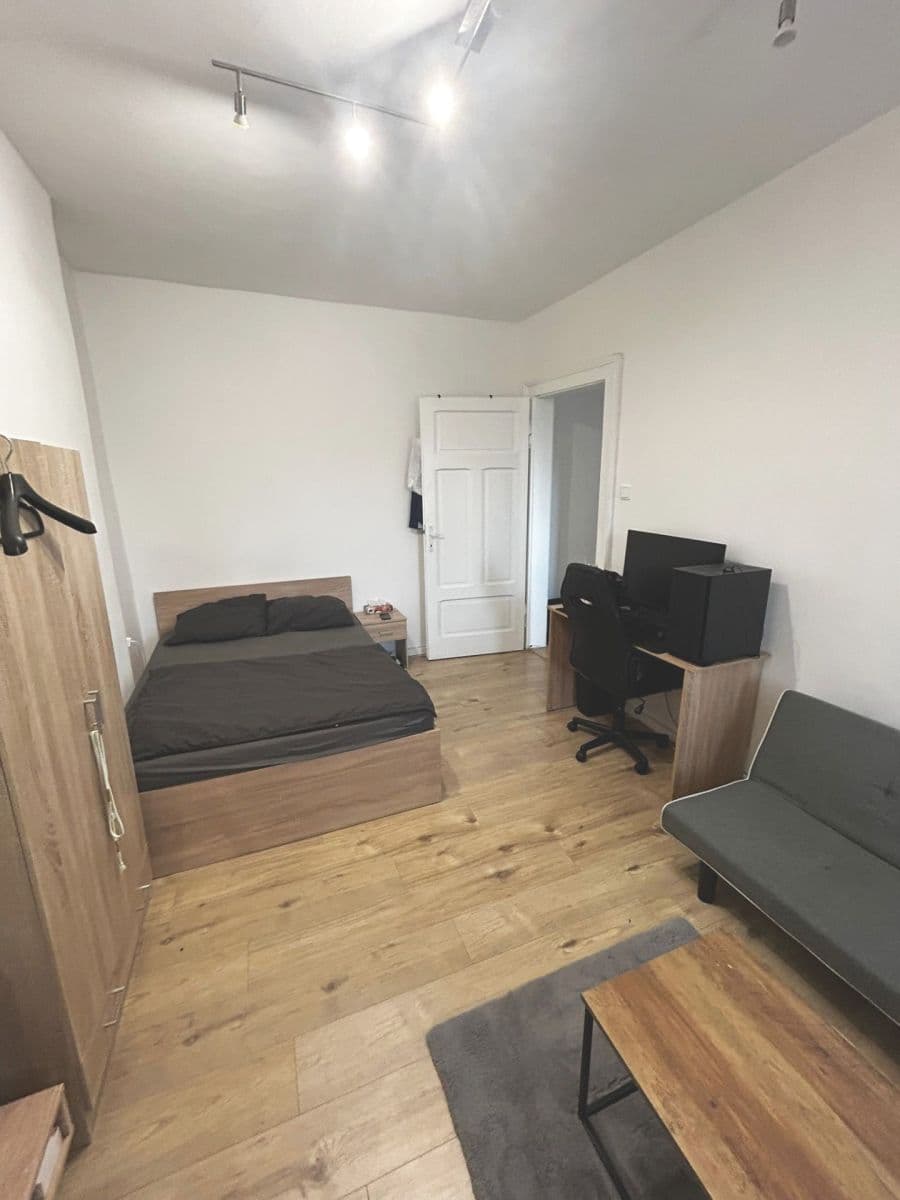 Pronájem bytu 1+kk 28 m², Cajthamlova, Teplice, Ústecký kraj Pronájem bytu 1+kk 28 m², Cajthamlova, Teplice, Ústecký kraj