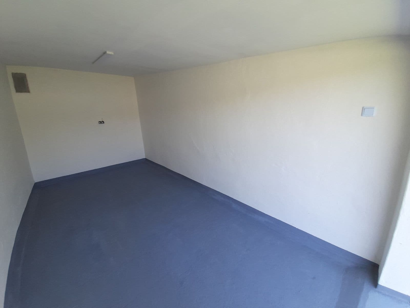 Prodej garáže 18 m², Plzeň, Plzeňský kraj Prodej garáže 18 m², Plzeň, Plzeňský kraj