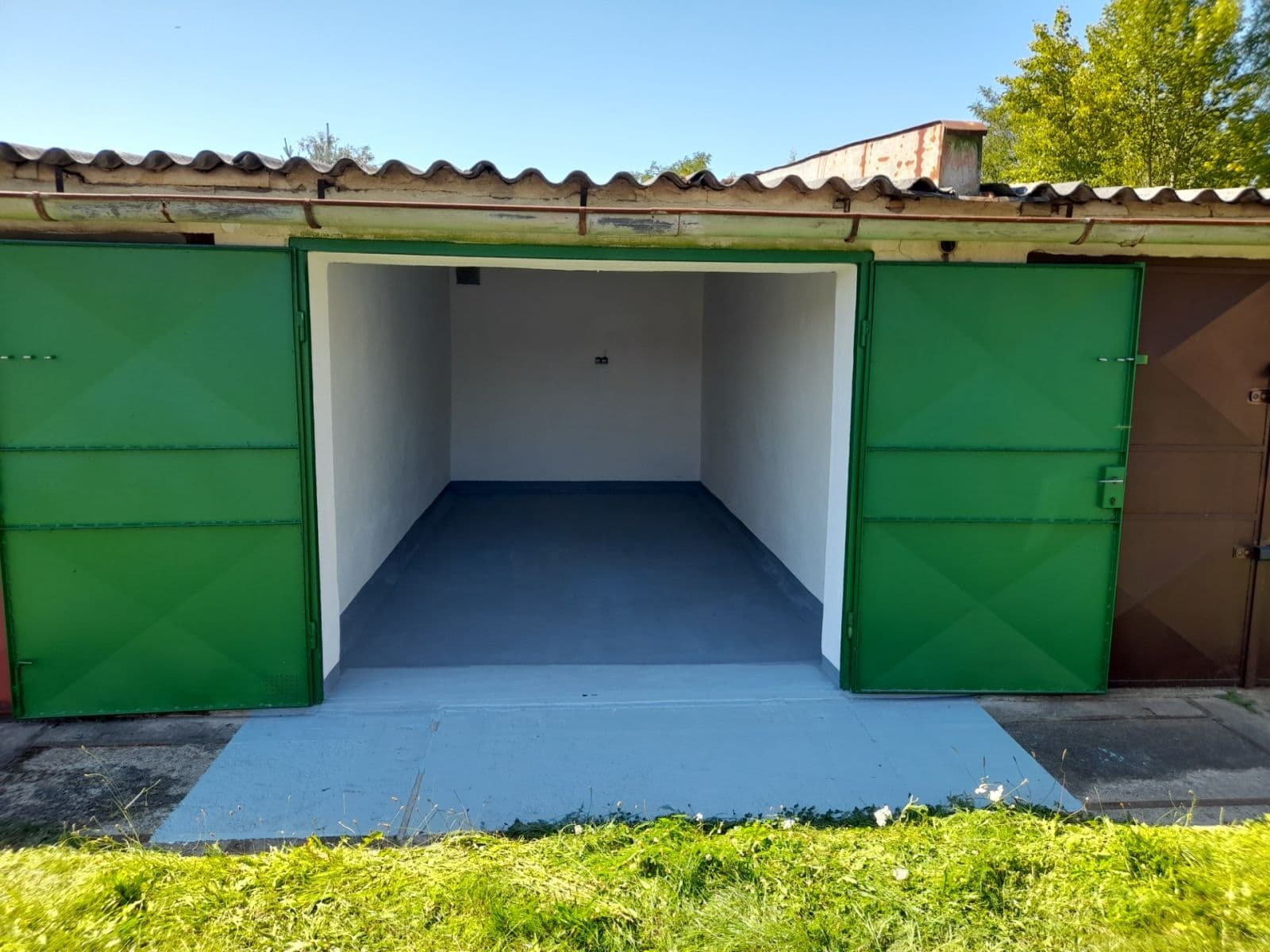 Prodej garáže 18 m², Plzeň, Plzeňský kraj Prodej garáže 18 m², Plzeň, Plzeňský kraj