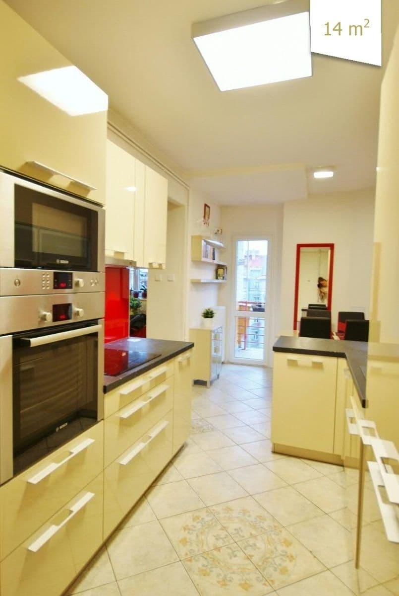 Prodej bytu 2+kk 69 m², Jeseniova, Praha, Praha Prodej bytu 2+kk 69 m², Jeseniova, Praha, Praha