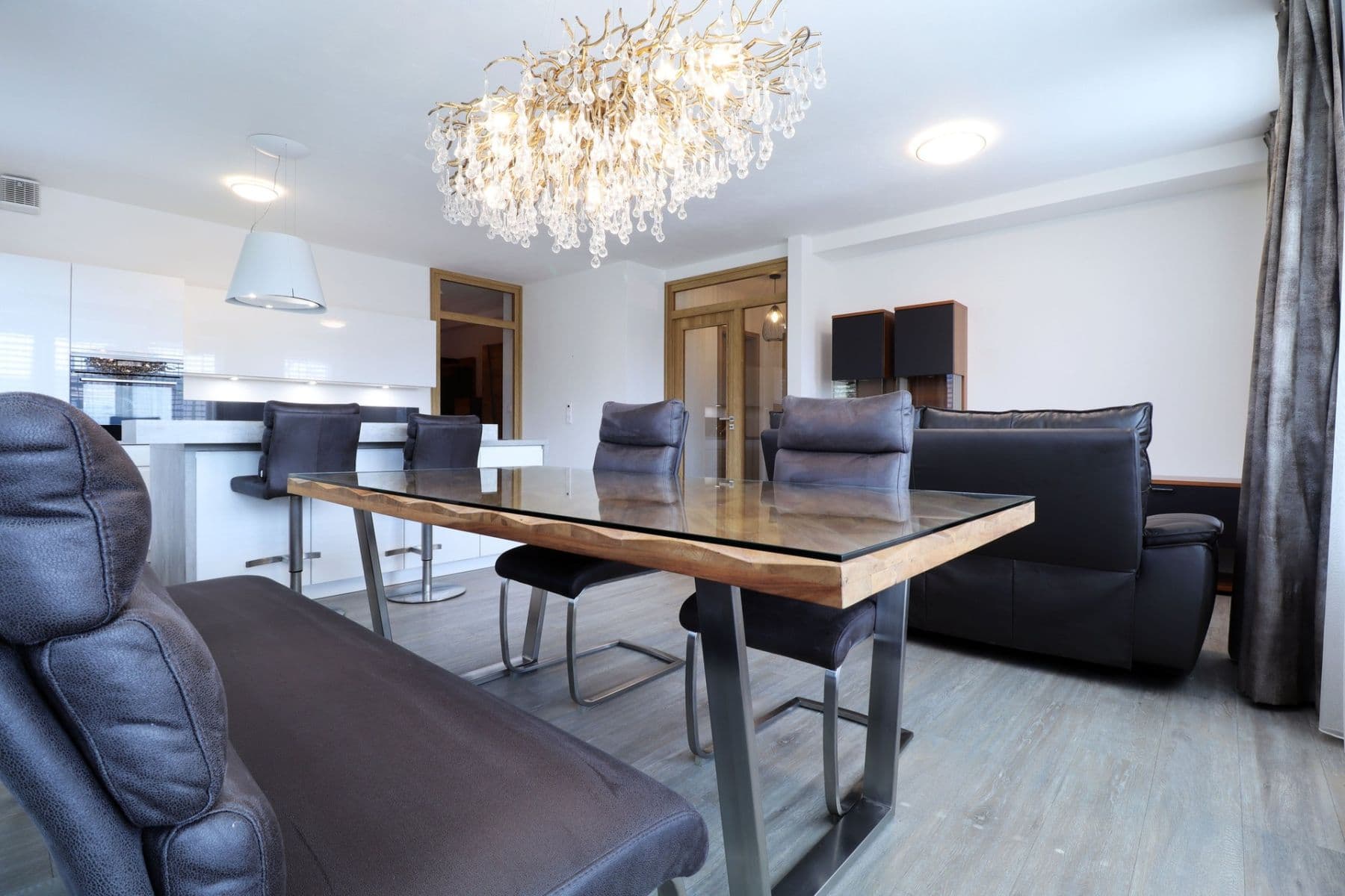 Pronájem bytu 4+kk 90 m², Pallova, Plzeň, Plzeňský kraj Pronájem bytu 4+kk 90 m², Pallova, Plzeň, Plzeňský kraj