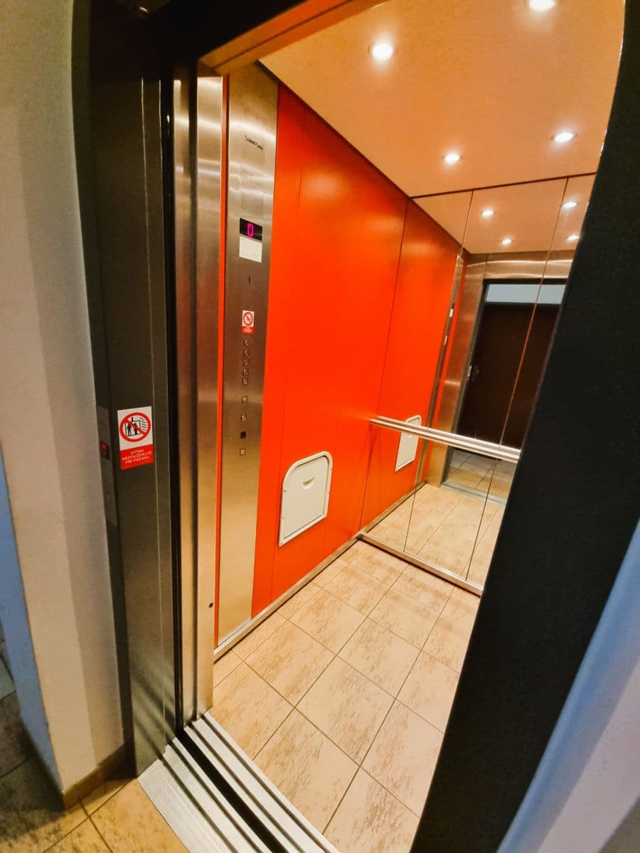 Prodej bytu 2+kk 52 m², Ulčova, Praha, Praha Prodej bytu 2+kk 52 m², Ulčova, Praha, Praha