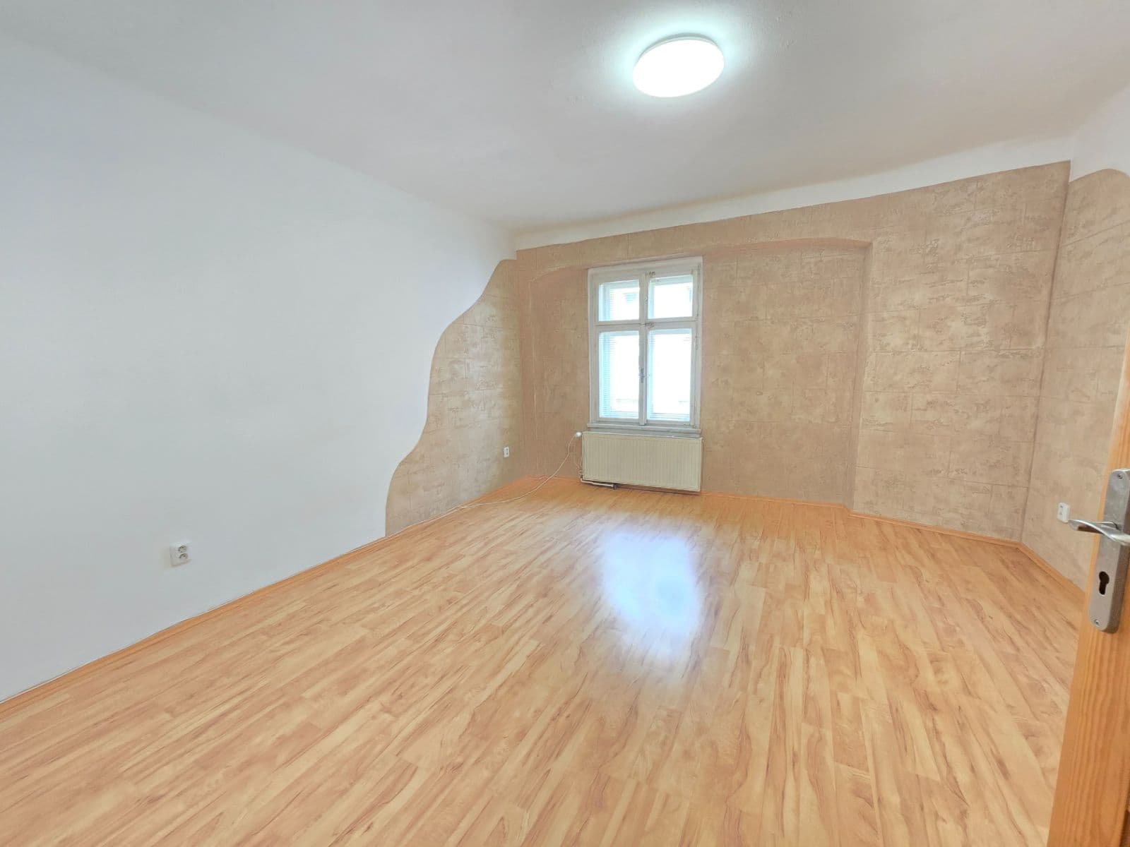 Prodej domu 362 m², pozemek 150 m², Denisova, Klatovy, Plzeňský kraj Prodej domu 362 m², pozemek 150 m², Denisova, Klatovy, Plzeňský kraj