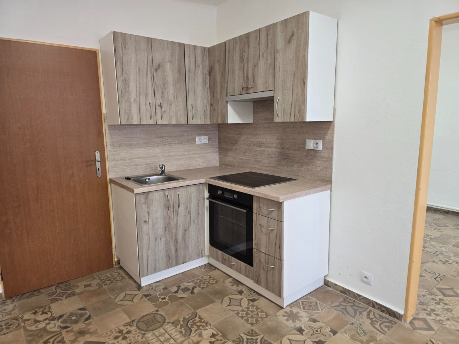 Prodej domu 362 m², pozemek 150 m², Denisova, Klatovy, Plzeňský kraj Prodej domu 362 m², pozemek 150 m², Denisova, Klatovy, Plzeňský kraj