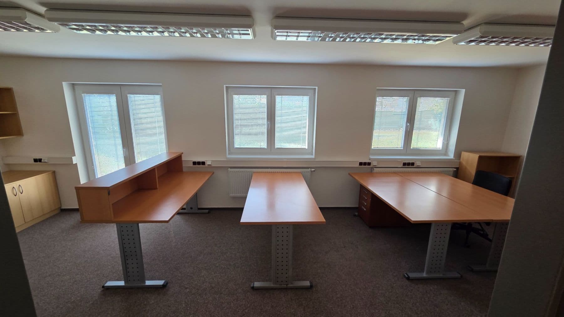 Pronájem kanceláře 85 m², Na Křivce, Praha, Praha Pronájem kanceláře 85 m², Na Křivce, Praha, Praha