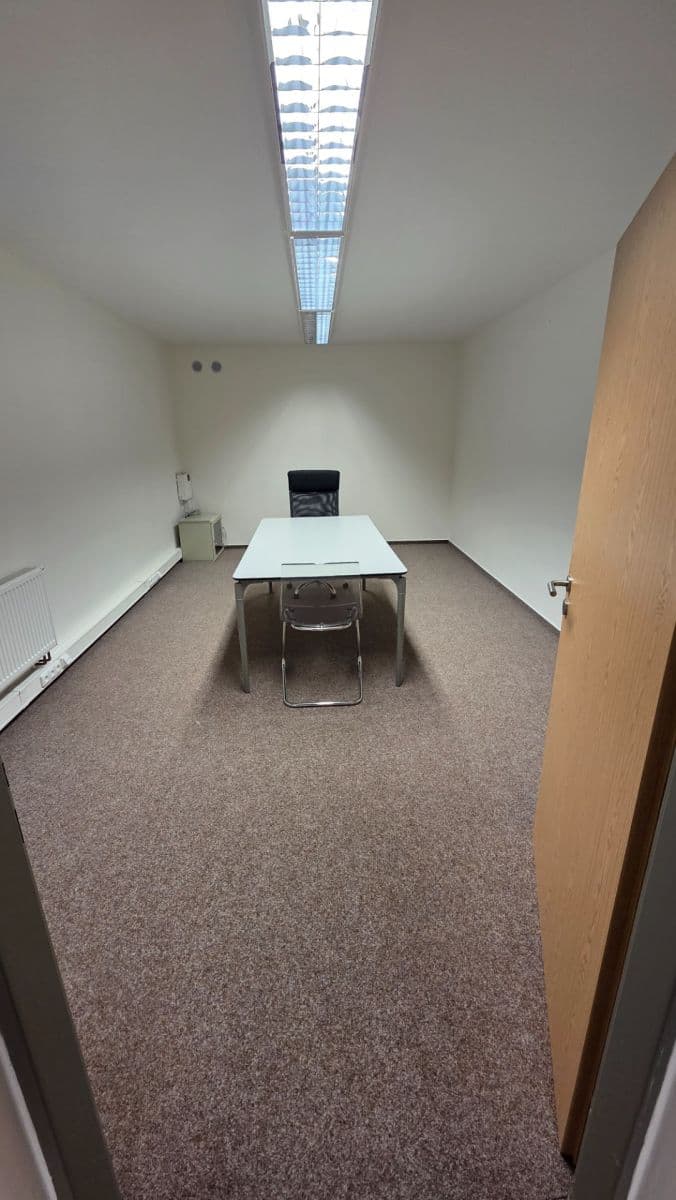 Pronájem kanceláře 85 m², Na Křivce, Praha, Praha Pronájem kanceláře 85 m², Na Křivce, Praha, Praha