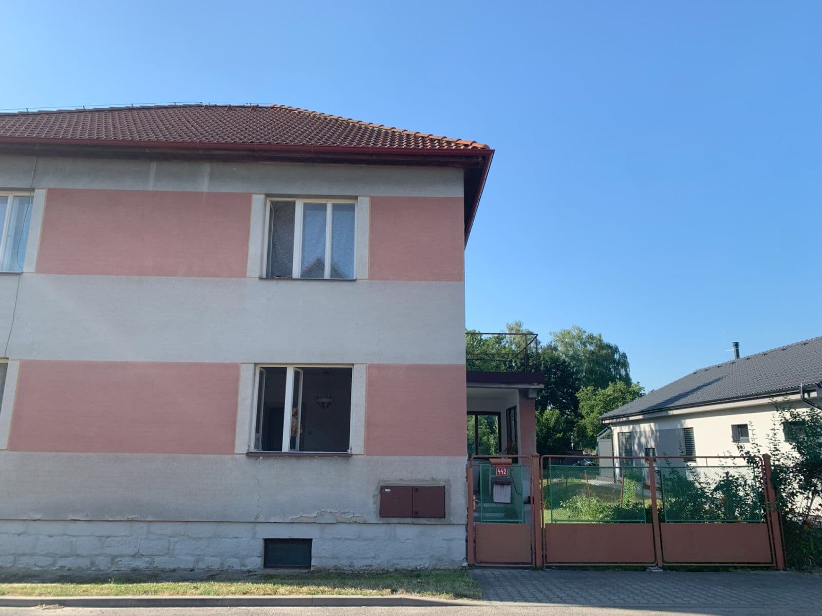 Prodej domu 200 m², pozemek 1.282 m², Požárníků, Dolní Bousov, Středočeský kraj Prodej domu 200 m², pozemek 1.282 m², Požárníků, Dolní Bousov, Středočeský kraj