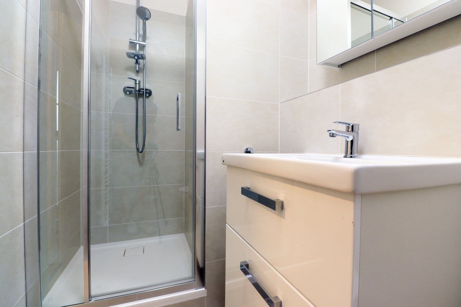 Pronájem bytu 5+1 200 m², Čajkovského, Praha, Praha Pronájem bytu 5+1 200 m², Čajkovského, Praha, Praha