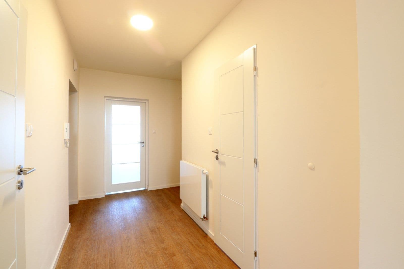 Pronájem bytu 5+1 200 m², Čajkovského, Praha, Praha Pronájem bytu 5+1 200 m², Čajkovského, Praha, Praha