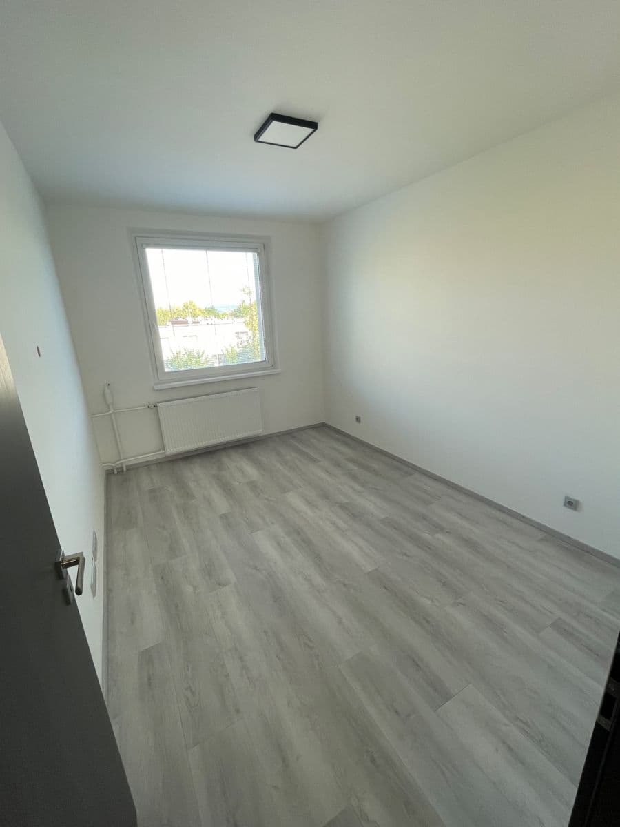 Prodej bytu 3+1 78 m², Dětská, Zlín, Zlínský kraj Prodej bytu 3+1 78 m², Dětská, Zlín, Zlínský kraj
