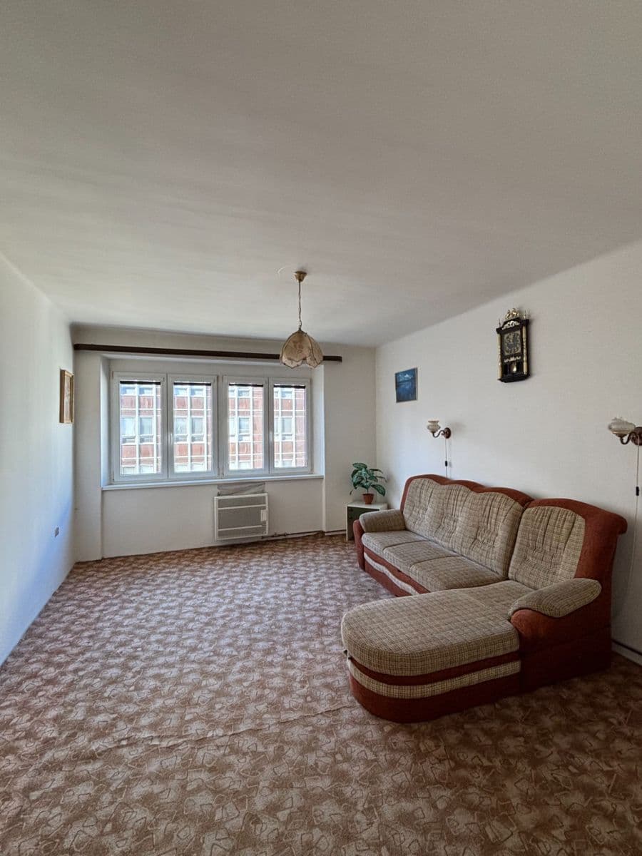 Pronájem bytu 2+1 52 m², K Moravině, Praha, Praha Pronájem bytu 2+1 52 m², K Moravině, Praha, Praha