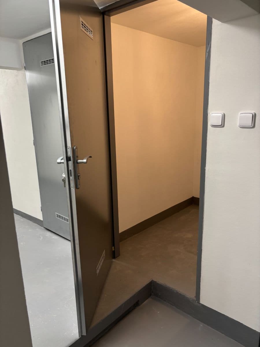 Pronájem bytu 2+1 52 m², K Moravině, Praha, Praha Pronájem bytu 2+1 52 m², K Moravině, Praha, Praha