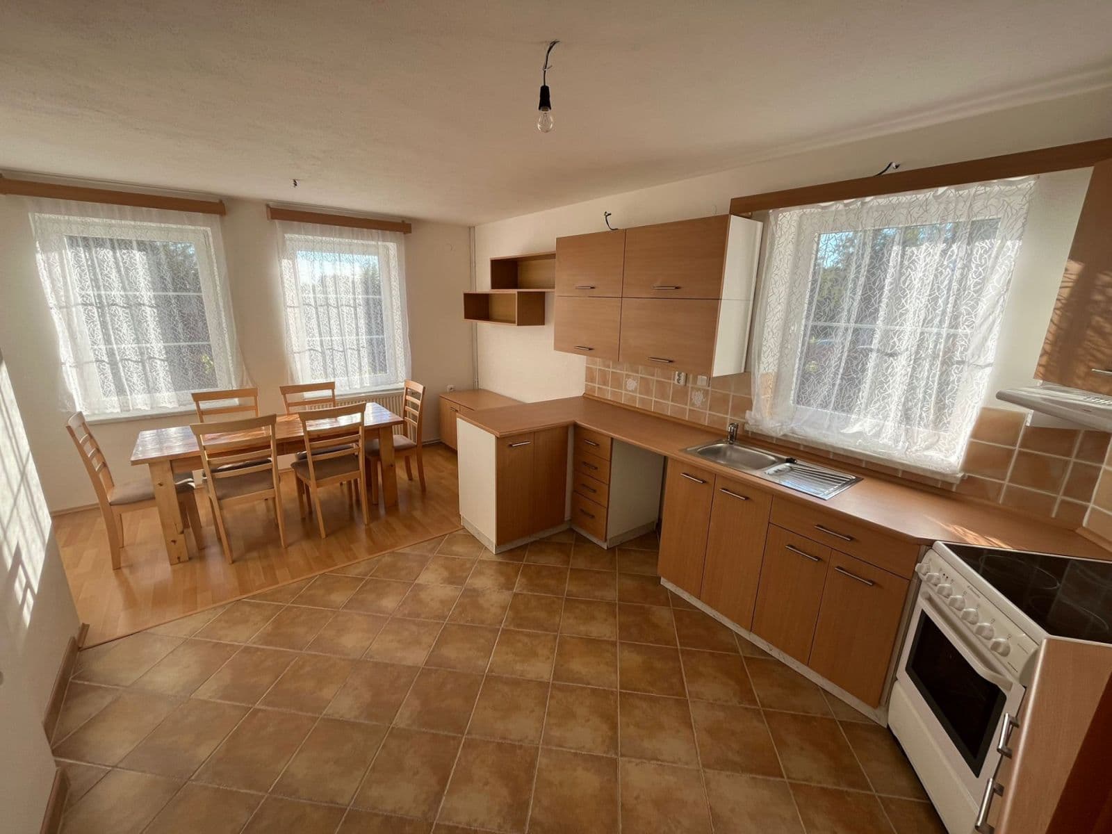Prodej domu 173 m², pozemek 777 m², Sázava, Kraj Vysočina Prodej domu 173 m², pozemek 777 m², Sázava, Kraj Vysočina