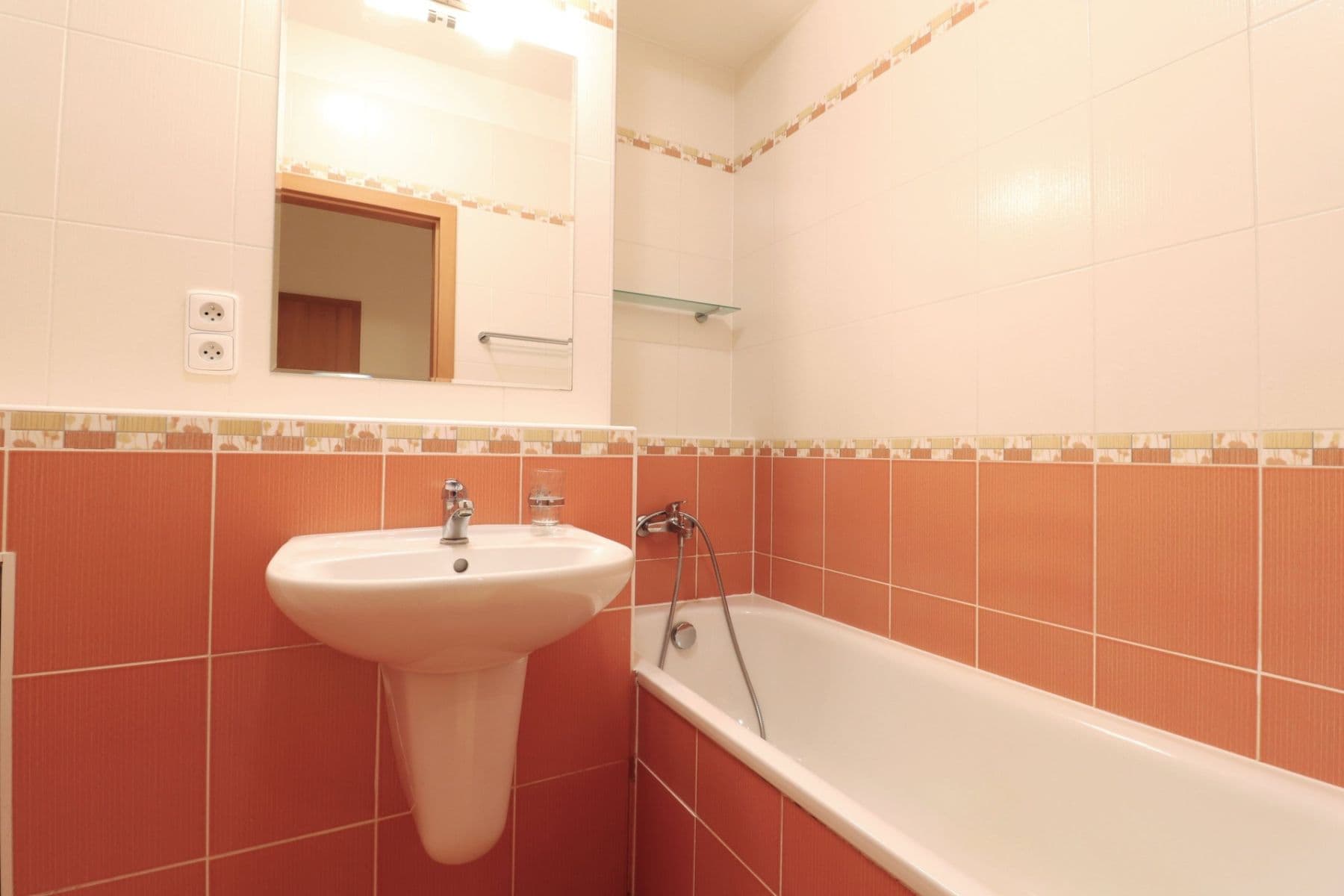 Pronájem bytu 3+kk 72 m², Pod Harfou, Praha, Praha Pronájem bytu 3+kk 72 m², Pod Harfou, Praha, Praha