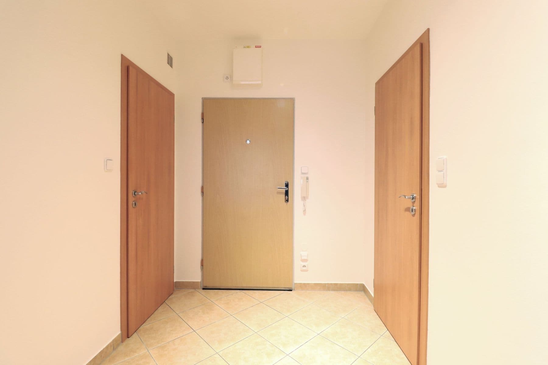 Pronájem bytu 3+kk 72 m², Pod Harfou, Praha, Praha Pronájem bytu 3+kk 72 m², Pod Harfou, Praha, Praha