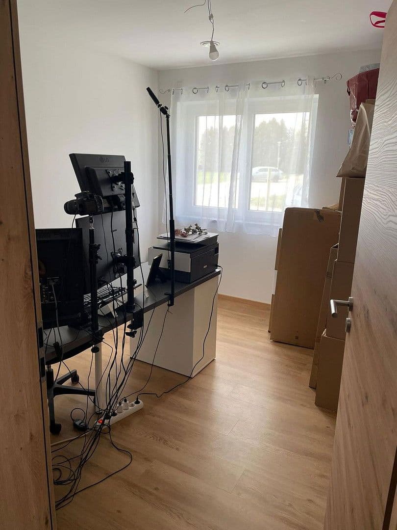 Pronájem bytu 4+1 104 m², Aham, Bavorsko Pronájem bytu 4+1 104 m², Aham, Bavorsko