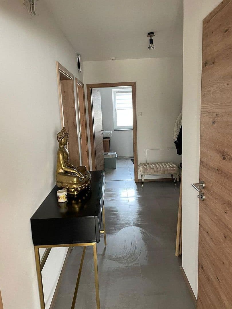 Pronájem bytu 4+1 104 m², Aham, Bavorsko Pronájem bytu 4+1 104 m², Aham, Bavorsko