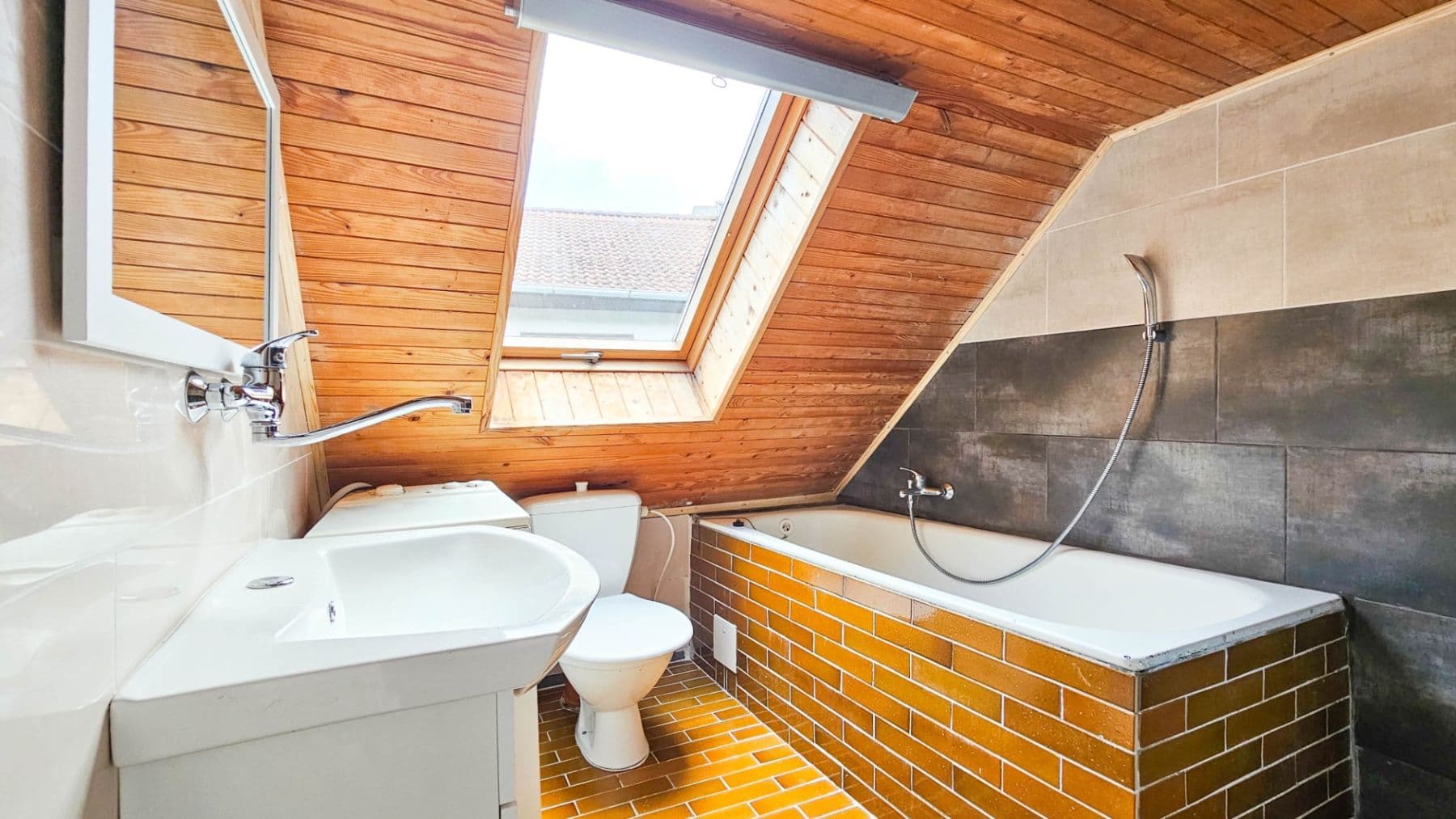 Prodej domu 126 m², pozemek 26 m², Pražská, Stříbrná Skalice, Středočeský kraj Prodej domu 126 m², pozemek 26 m², Pražská, Stříbrná Skalice, Středočeský kraj