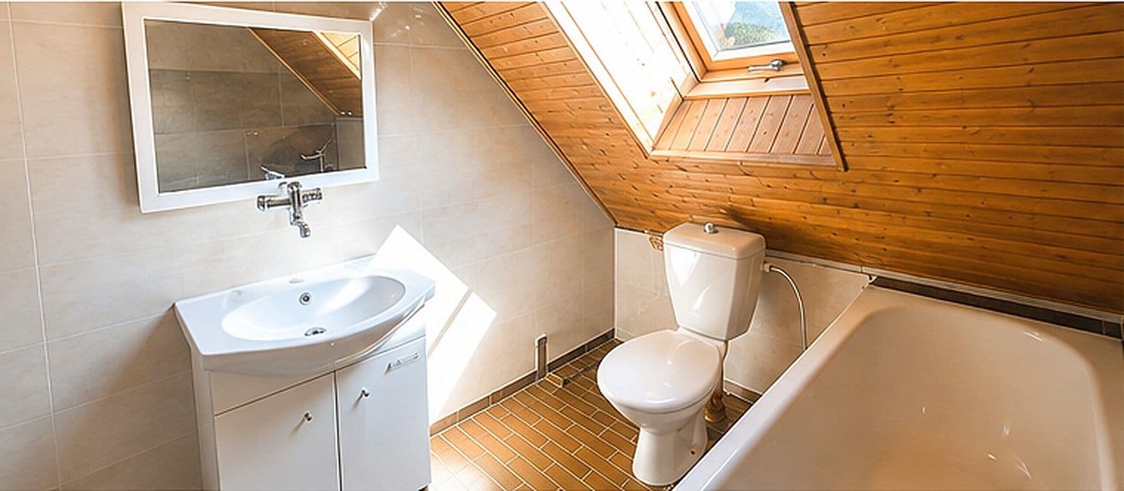 Prodej domu 110 m², pozemek 104 m², Pražská, Stříbrná Skalice, Středočeský kraj Prodej domu 110 m², pozemek 104 m², Pražská, Stříbrná Skalice, Středočeský kraj