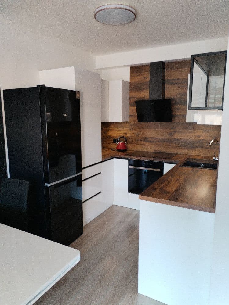 Prodej bytu 2+kk 63 m², Nové Dvory-Podhůří, Frýdek-Místek, Moravskoslezský kraj Prodej bytu 2+kk 63 m², Nové Dvory-Podhůří, Frýdek-Místek, Moravskoslezský kraj