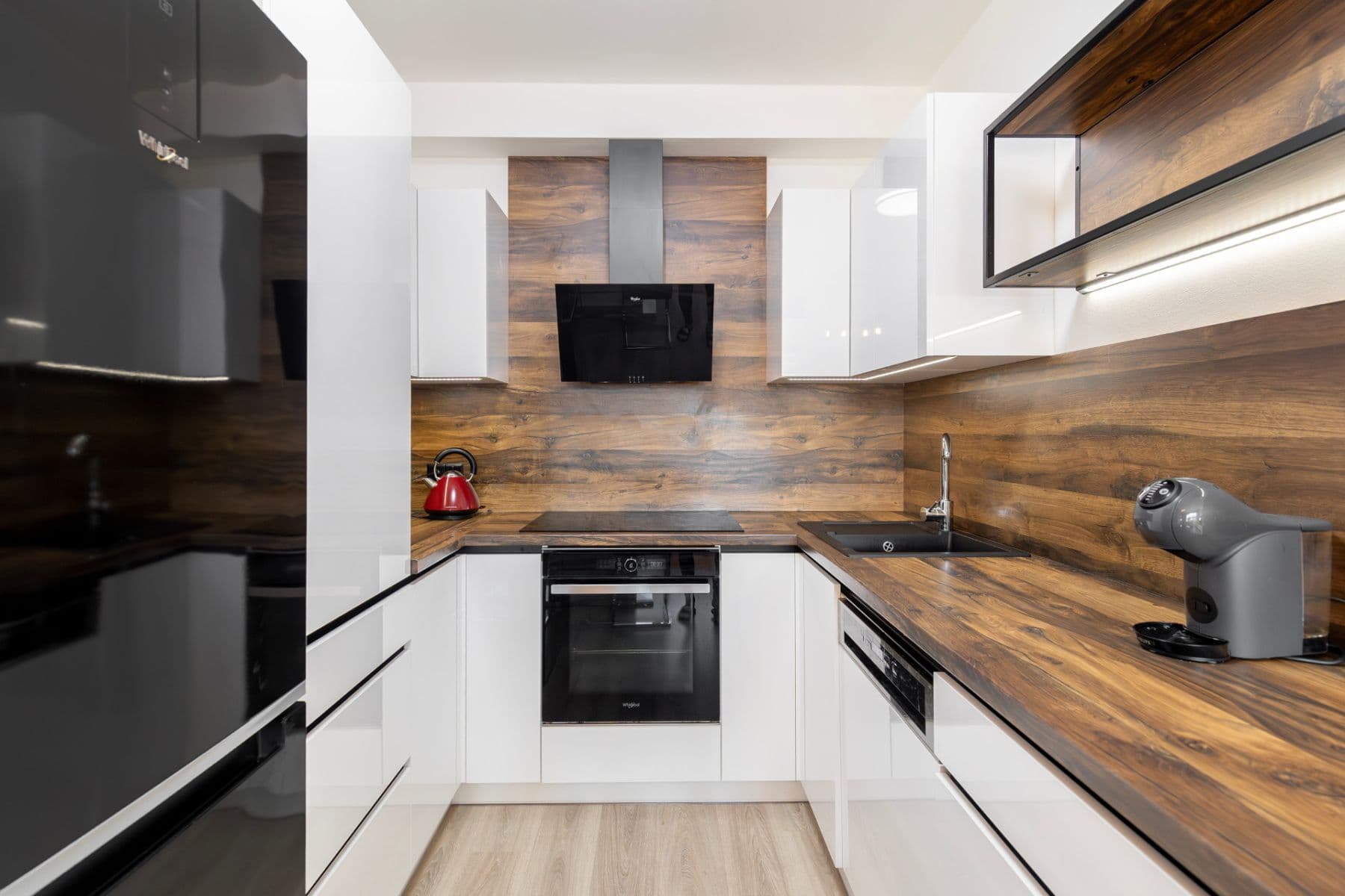 Prodej bytu 2+kk 63 m², Nové Dvory-Podhůří, Frýdek-Místek, Moravskoslezský kraj Prodej bytu 2+kk 63 m², Nové Dvory-Podhůří, Frýdek-Místek, Moravskoslezský kraj