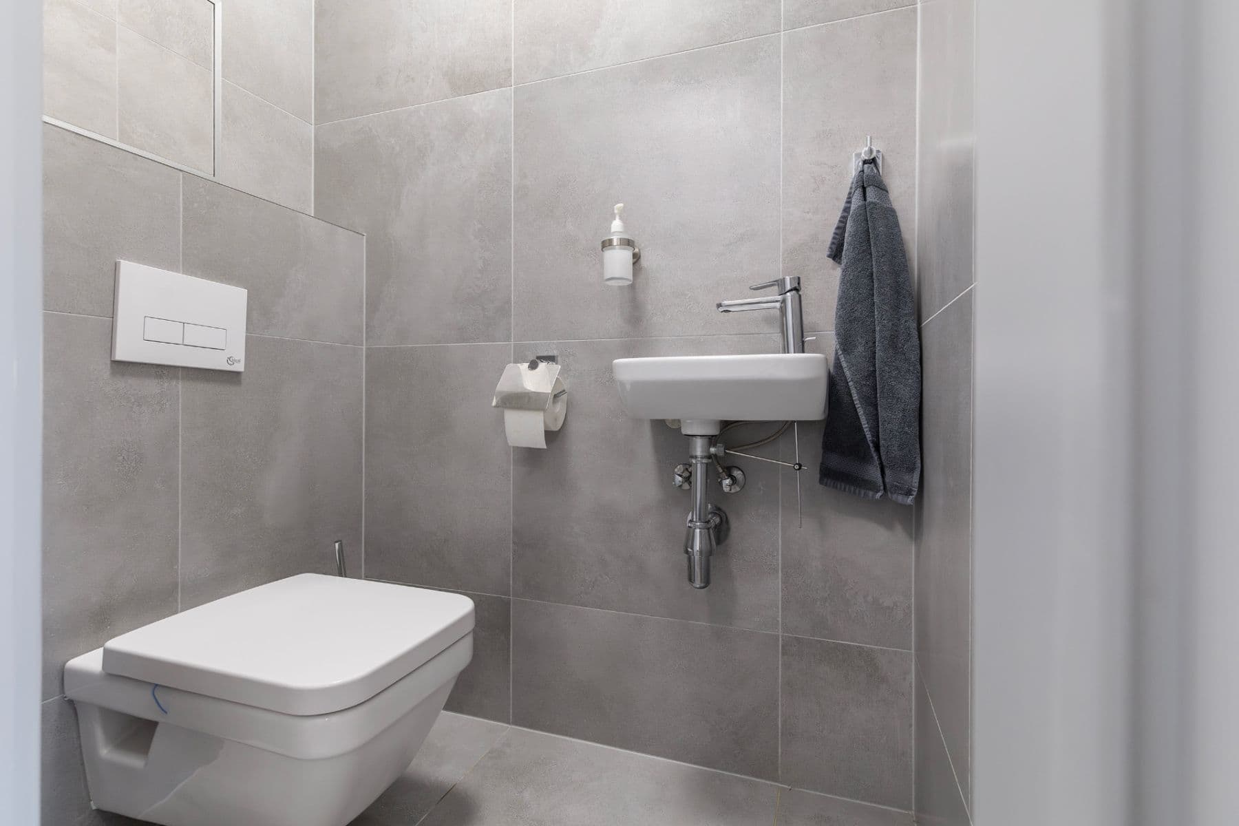 Prodej bytu 2+kk 63 m², Nové Dvory-Podhůří, Frýdek-Místek, Moravskoslezský kraj Prodej bytu 2+kk 63 m², Nové Dvory-Podhůří, Frýdek-Místek, Moravskoslezský kraj