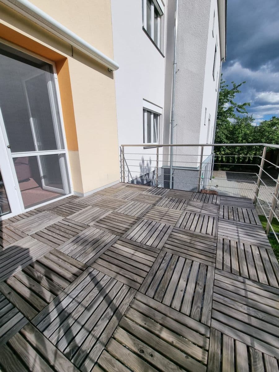 Pronájem bytu 3+1 95 m², Fügnerova, Valašské Meziříčí, Zlínský kraj Pronájem bytu 3+1 95 m², Fügnerova, Valašské Meziříčí, Zlínský kraj