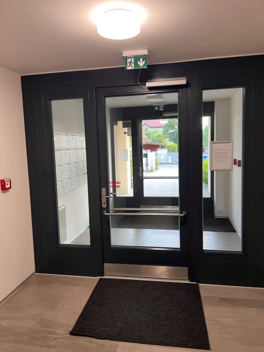 Pronájem bytu 2+kk 40 m², Žižkova, Horoměřice, Středočeský kraj Pronájem bytu 2+kk 40 m², Žižkova, Horoměřice, Středočeský kraj