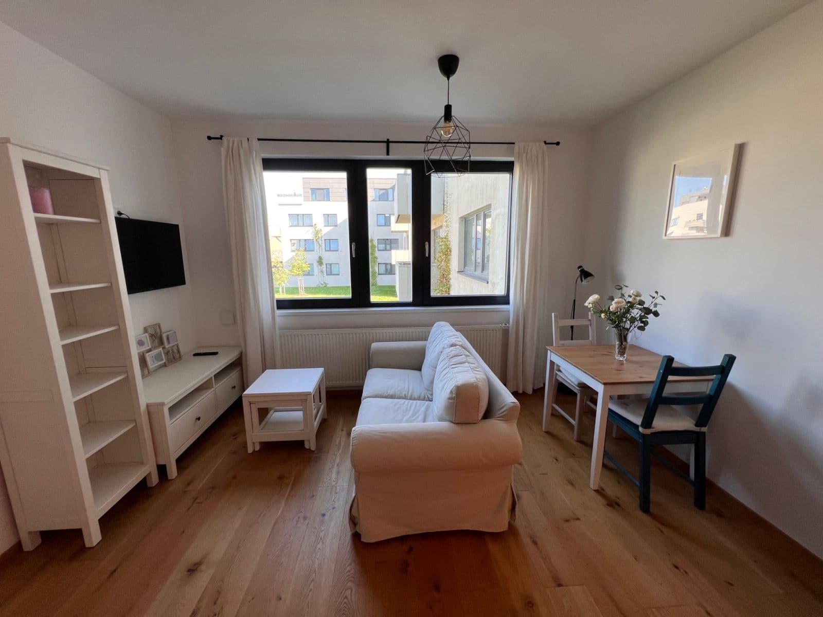 Pronájem bytu 2+kk 40 m², Žižkova, Horoměřice, Středočeský kraj Pronájem bytu 2+kk 40 m², Žižkova, Horoměřice, Středočeský kraj
