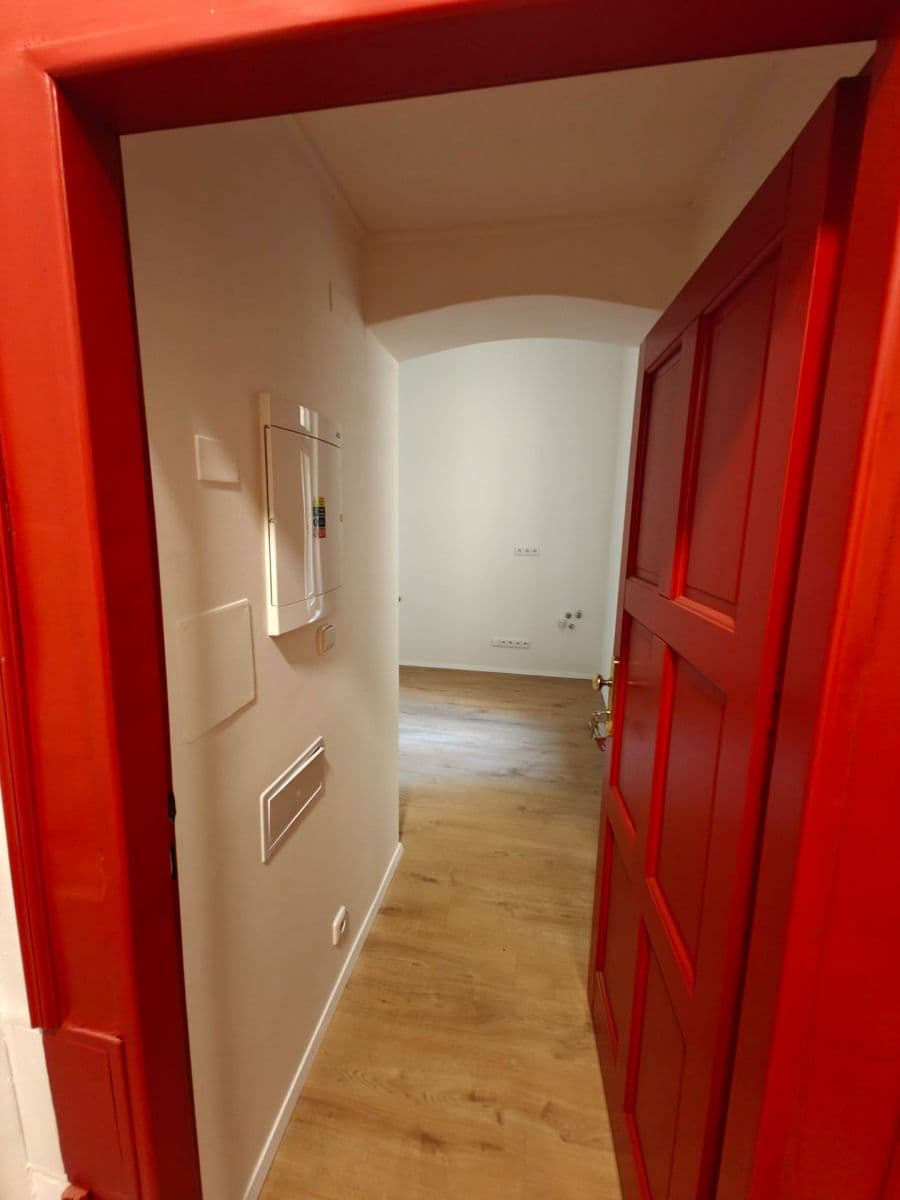 Pronájem bytu 1+1 34 m², Vlkova, Praha, Praha Pronájem bytu 1+1 34 m², Vlkova, Praha, Praha
