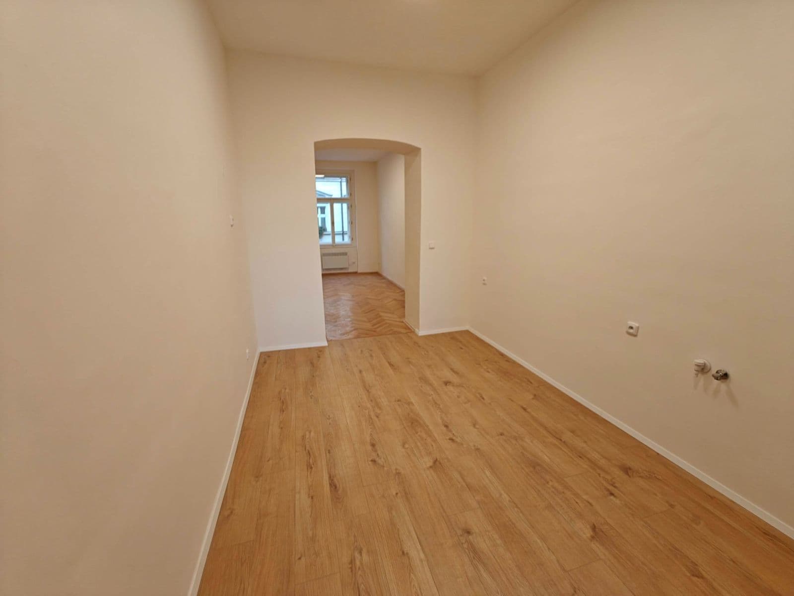 Pronájem bytu 1+1 34 m², Vlkova, Praha, Praha Pronájem bytu 1+1 34 m², Vlkova, Praha, Praha