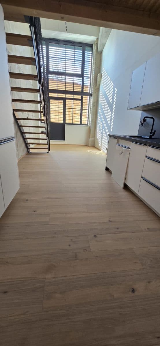 Pronájem bytu 2+kk 58 m², Kolbenova, Praha, Praha Pronájem bytu 2+kk 58 m², Kolbenova, Praha, Praha