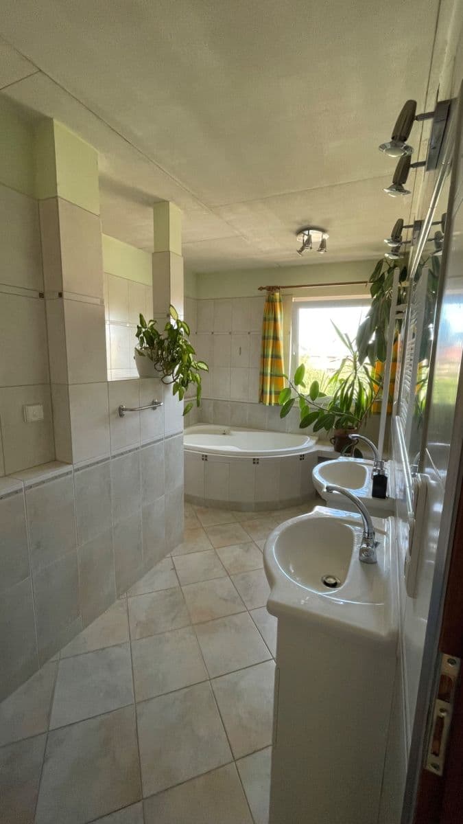 Prodej domu 170 m², pozemek 363 m², Ke Chlumu, Tábor, Jihočeský kraj Prodej domu 170 m², pozemek 363 m², Ke Chlumu, Tábor, Jihočeský kraj