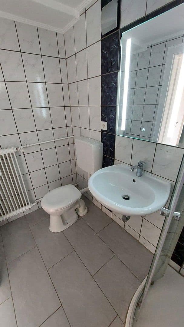 Pronájem bytu 2+1 68 m², St.Johanner Straße, 39, Saarbrücken, Země Sársko Pronájem bytu 2+1 68 m², St.Johanner Straße, 39, Saarbrücken, Země Sársko