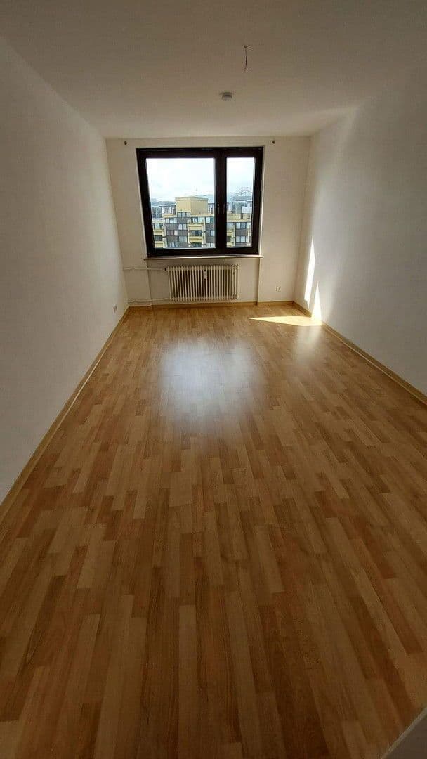 Pronájem bytu 2+1 68 m², St.Johanner Straße, 39, Saarbrücken, Země Sársko Pronájem bytu 2+1 68 m², St.Johanner Straße, 39, Saarbrücken, Země Sársko