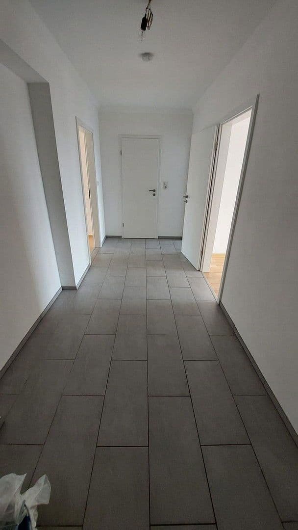 Pronájem bytu 2+1 68 m², St.Johanner Straße, 39, Saarbrücken, Země Sársko Pronájem bytu 2+1 68 m², St.Johanner Straße, 39, Saarbrücken, Země Sársko